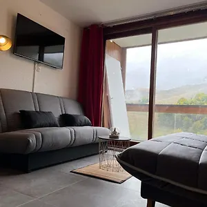 Studio 4 Personnes Avec Balcon Plein Sud Appartement Le Corbier