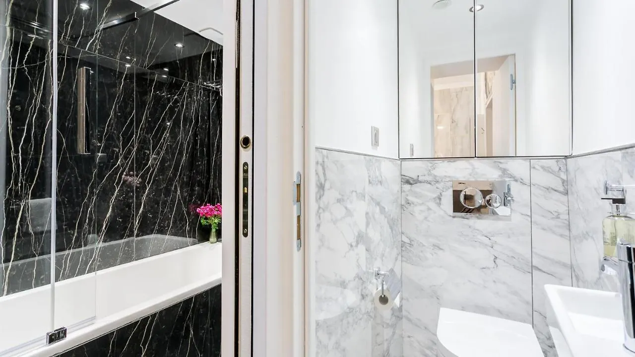 Luxury 3 Bedroom 2 Bathroom Palace Apartment - AC - Louvre Paris