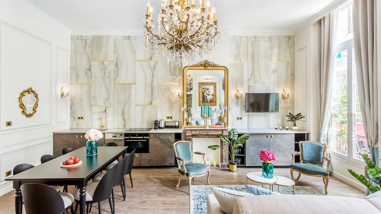 Luxury 3 Bedroom 2 Bathroom Palace Apartment - AC - Louvre Paris France